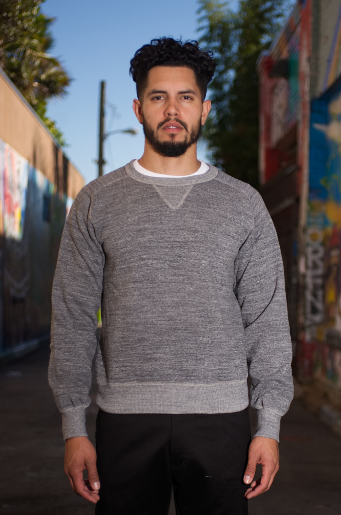 stevenson_crewneck_gray_01-680x1025.jpg