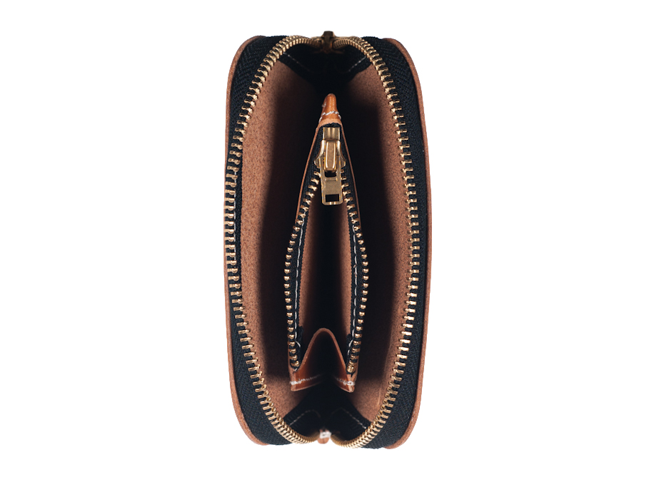 Iron Heart Zippered Cowhide Wallet